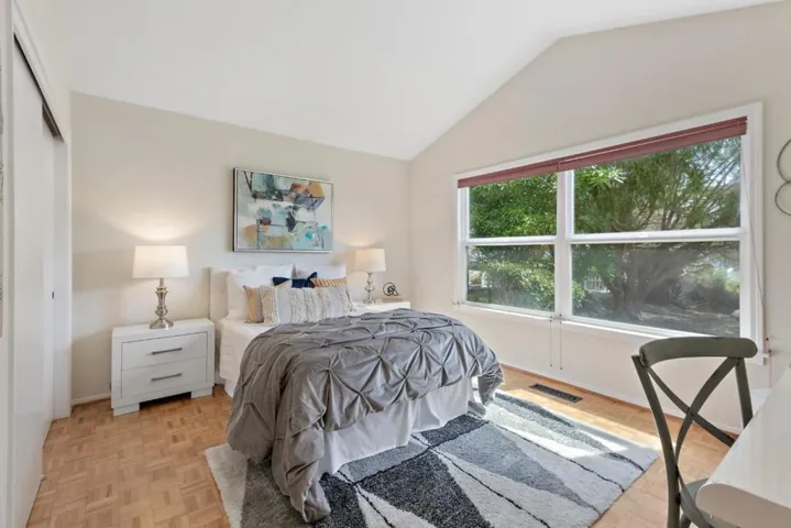 17 Pinehurst Lane, Half Moon Bay, California 94019
