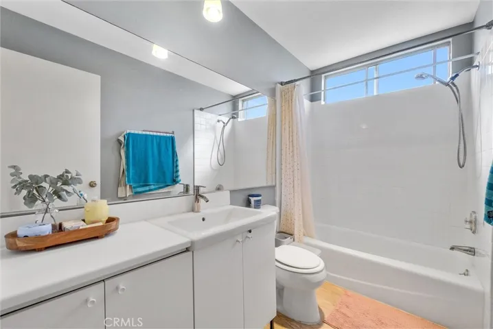 2468 Mohawk Street 105, Pasadena, California 91107
