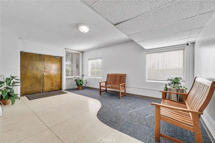 2468 Mohawk Street 105, Pasadena, California 91107