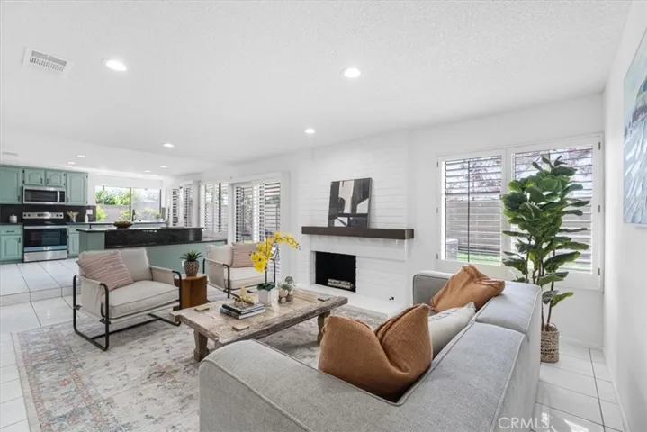 12526 Inglenook Lane, Cerritos, California 90703