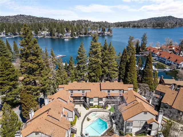 108 Village Bay 1, Lake Arrowhead, California 92352