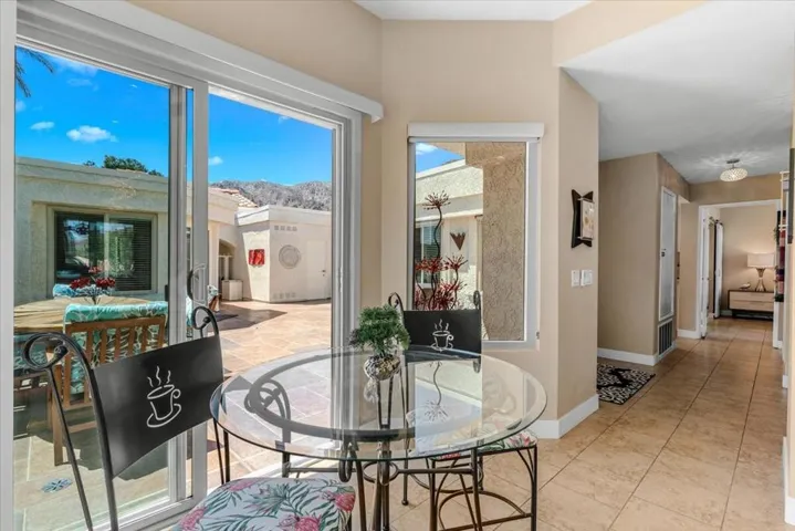Breakfast nook