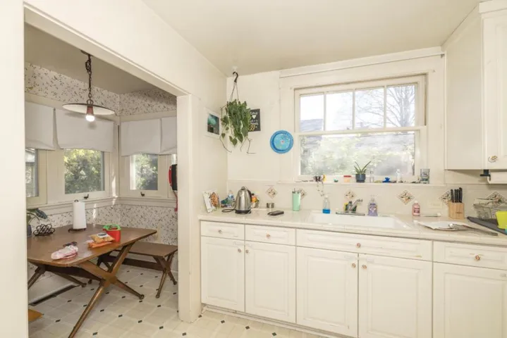 519 Seale Avenue, Palo Alto, California 94301