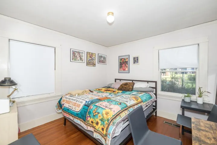 519 Seale Avenue, Palo Alto, California 94301