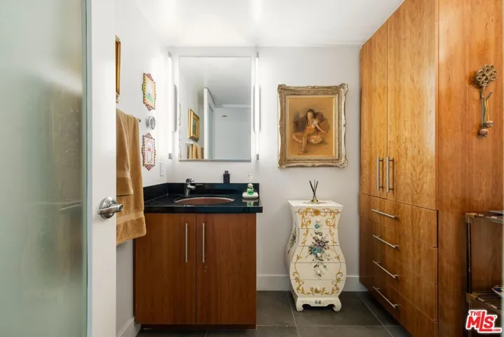 852 10th Street 4, Santa Monica, California 90403