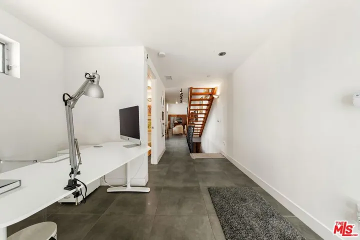 852 10th Street 4, Santa Monica, California 90403