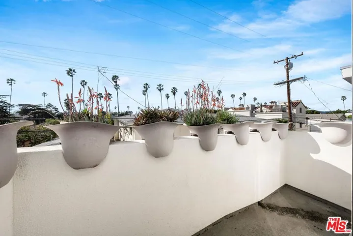 852 10th Street 4, Santa Monica, California 90403