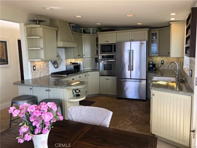 108 Spindrift Drive, Rancho Palos Verdes, California 90275