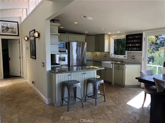 108 Spindrift Drive, Rancho Palos Verdes, California 90275
