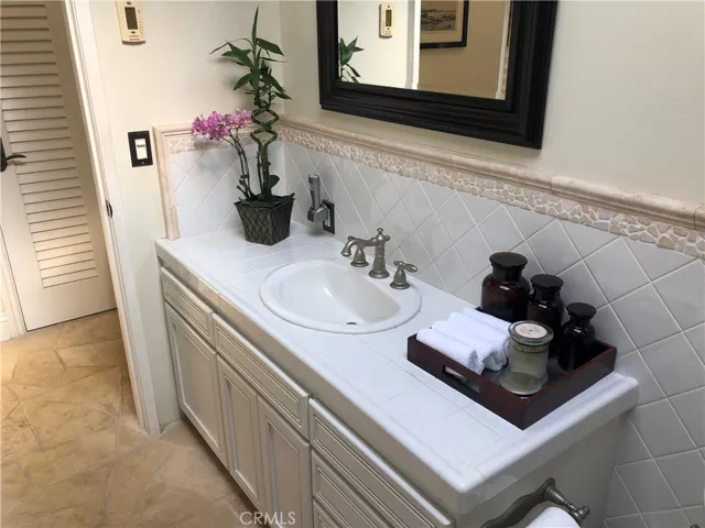 108 Spindrift Drive, Rancho Palos Verdes, California 90275