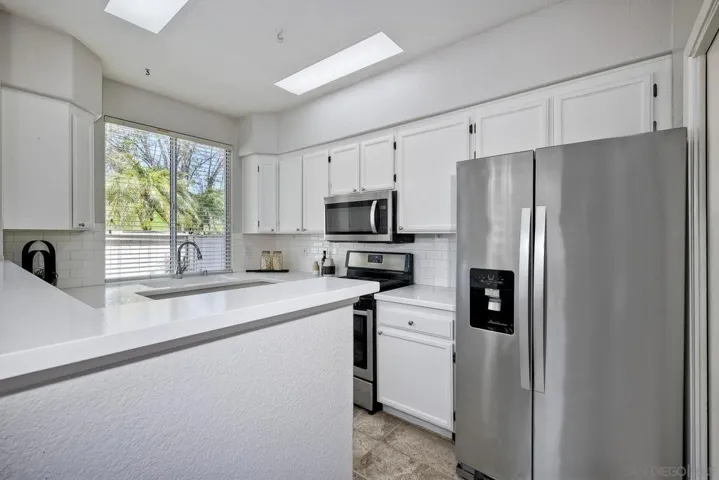11813 Spruce Run Drive B, San Diego, California 92131