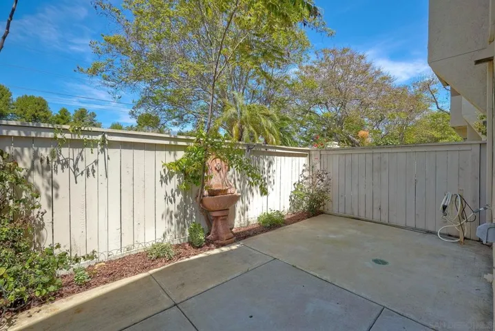 11813 Spruce Run Drive B, San Diego, California 92131