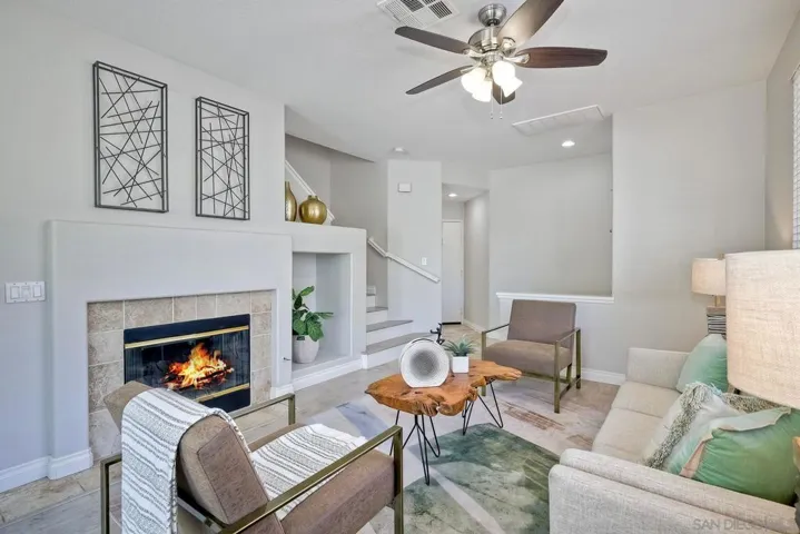 11813 Spruce Run Drive B, San Diego, California 92131