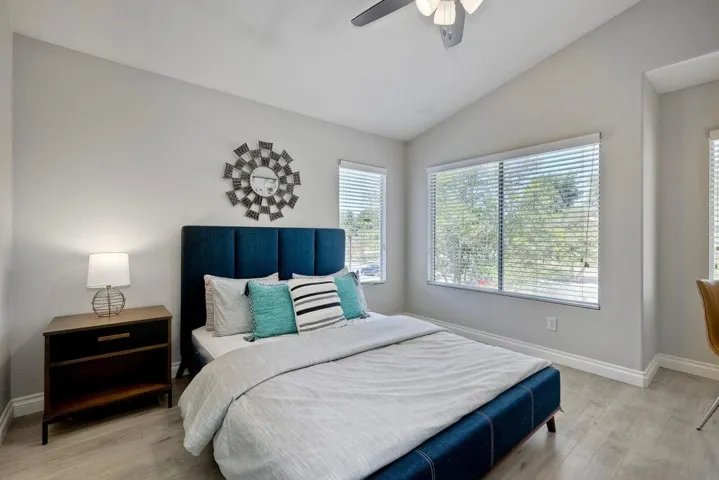 11813 Spruce Run Drive B, San Diego, California 92131