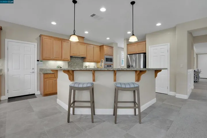 1013 Hollyhock Dr, Oakley, California 94561