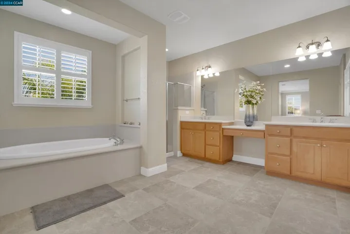 1013 Hollyhock Dr, Oakley, California 94561