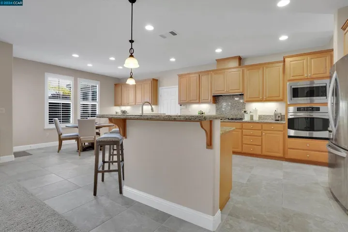 1013 Hollyhock Dr, Oakley, California 94561
