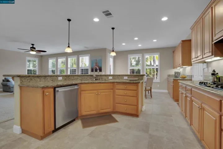 1013 Hollyhock Dr, Oakley, California 94561