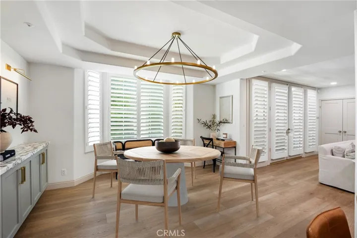 575 S Barrington Avenue 109, Los Angeles, California 90049