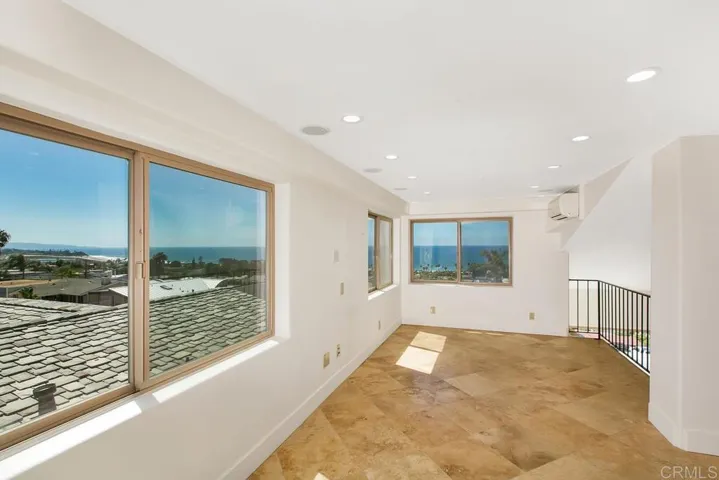 2142 Cambridge Avenue, Cardiff By The Sea, California 92007