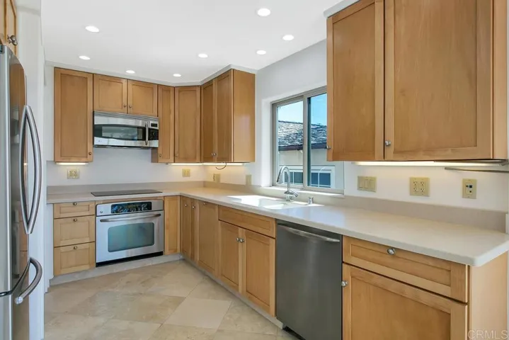 2142 Cambridge Avenue, Cardiff By The Sea, California 92007