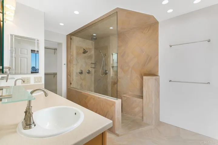 2142 Cambridge Avenue, Cardiff By The Sea, California 92007
