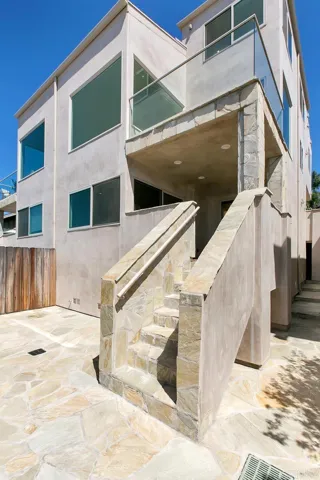 2142 Cambridge Avenue, Cardiff By The Sea, California 92007