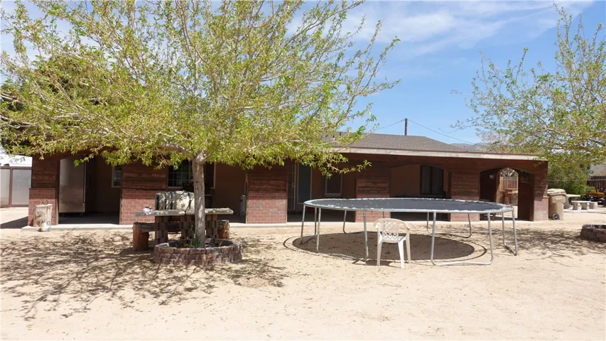 9430 Choiceana Avenue, Hesperia, California 92345