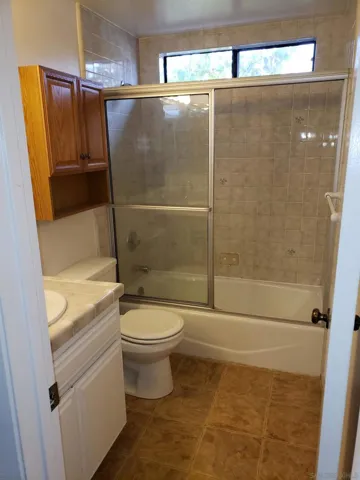 1031 hall bathroom