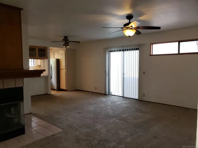 1031 living room/dining area