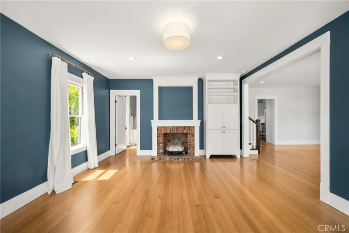 390 N Cambridge Street, Orange, California 92866