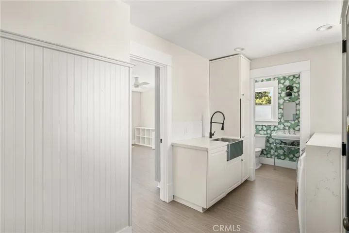 390 N Cambridge Street, Orange, California 92866