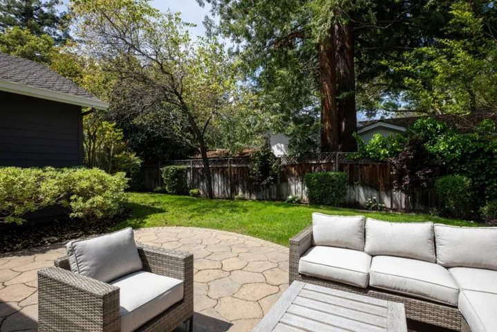 1990 Camino De Los Robles, Menlo Park, California 94025