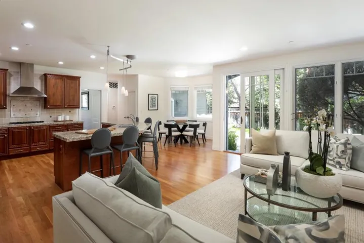 1990 Camino De Los Robles, Menlo Park, California 94025