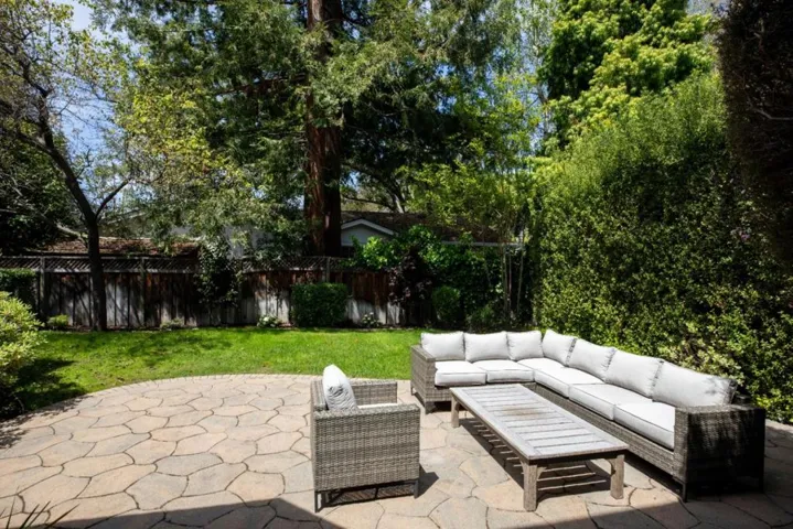 1990 Camino De Los Robles, Menlo Park, California 94025
