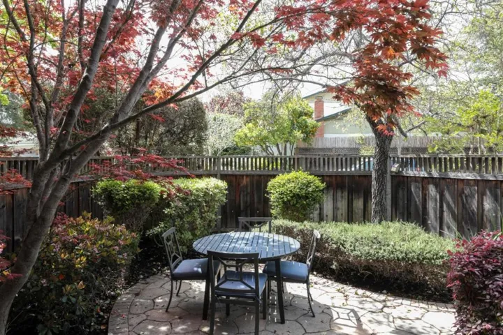 1990 Camino De Los Robles, Menlo Park, California 94025