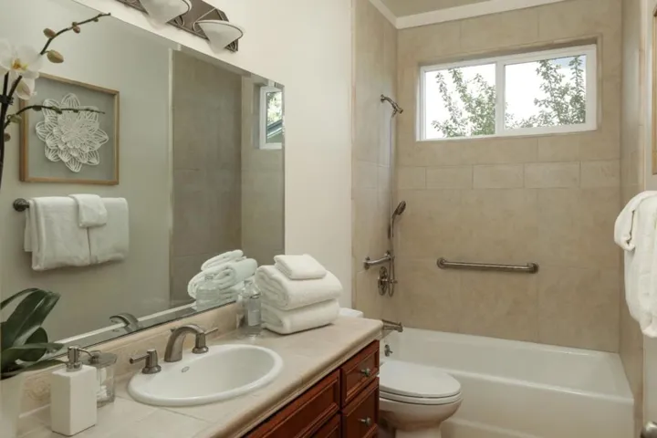 1990 Camino De Los Robles, Menlo Park, California 94025