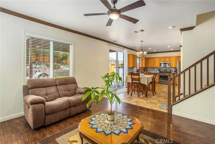 2173 Stonewood Street, Mentone, California 92359