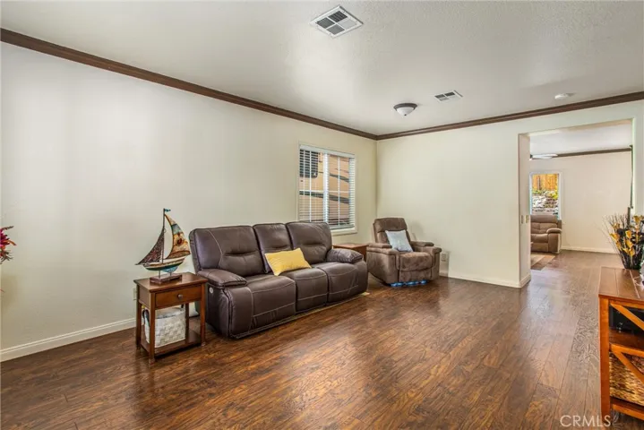 2173 Stonewood Street, Mentone, California 92359