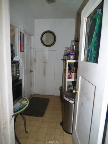 hook up for washer/ laundry room