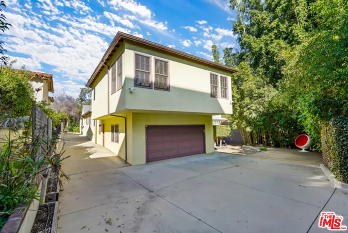 10624 Lindbrook Drive, Los Angeles, California 90024