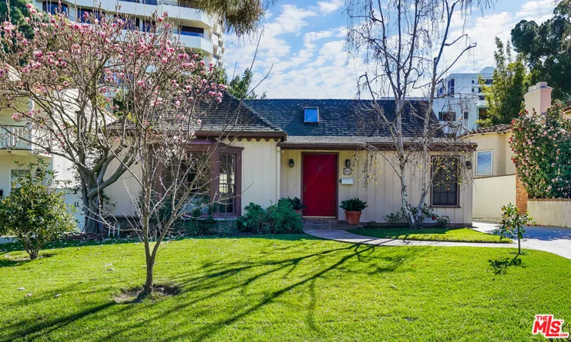10624 Lindbrook Drive, Los Angeles, California 90024
