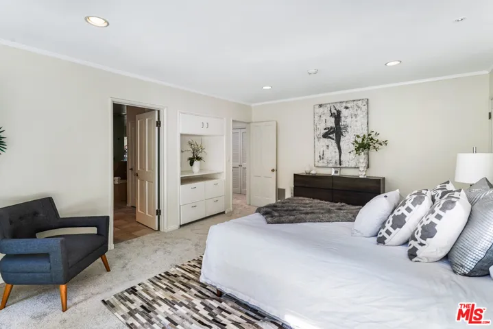 10624 Lindbrook Drive, Los Angeles, California 90024