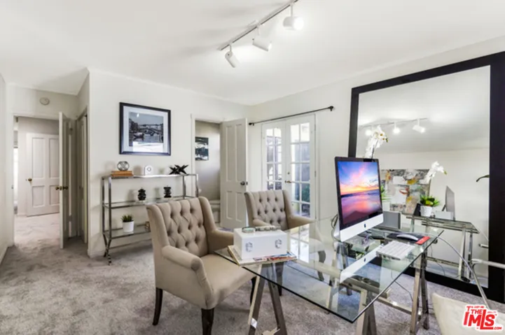 10624 Lindbrook Drive, Los Angeles, California 90024