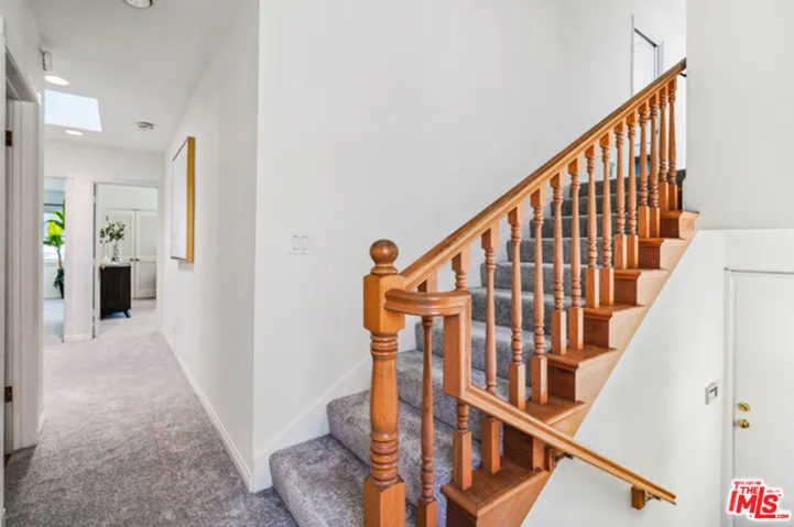 10624 Lindbrook Drive, Los Angeles, California 90024