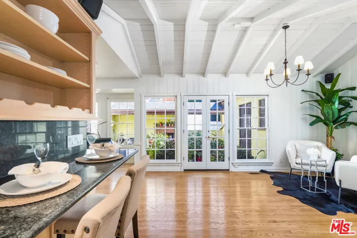 10624 Lindbrook Drive, Los Angeles, California 90024