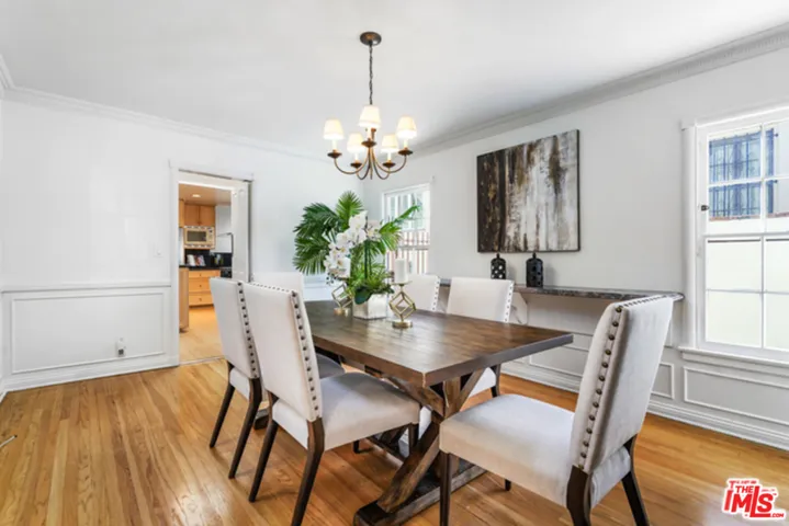 10624 Lindbrook Drive, Los Angeles, California 90024