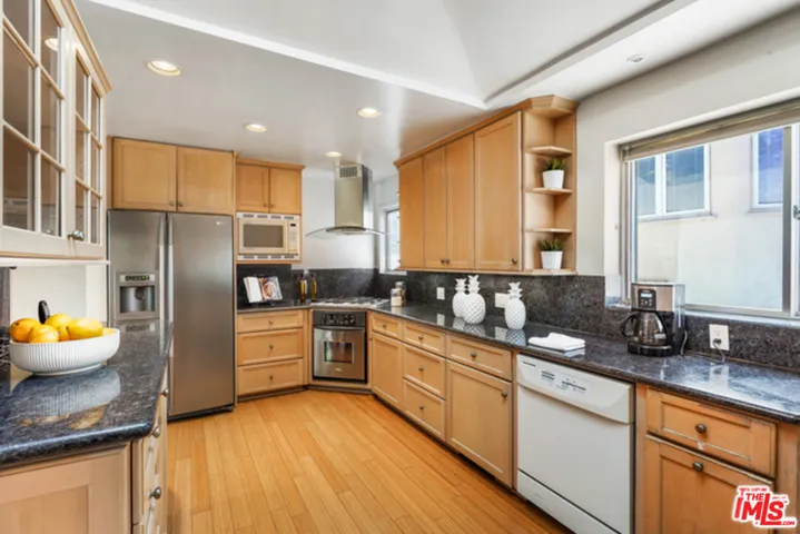 10624 Lindbrook Drive, Los Angeles, California 90024