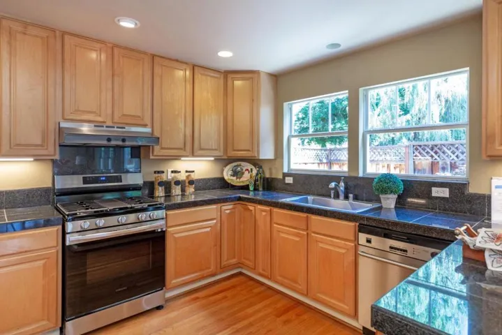 109 Treseder Court, Los Gatos, California 95032