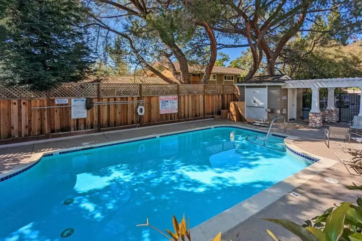 109 Treseder Court, Los Gatos, California 95032